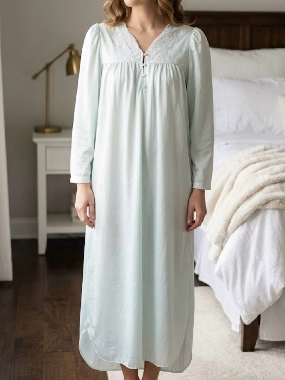 Oscar de la Renta Pink Label Mint Embroidered Long Sleeve Nightgown Designer